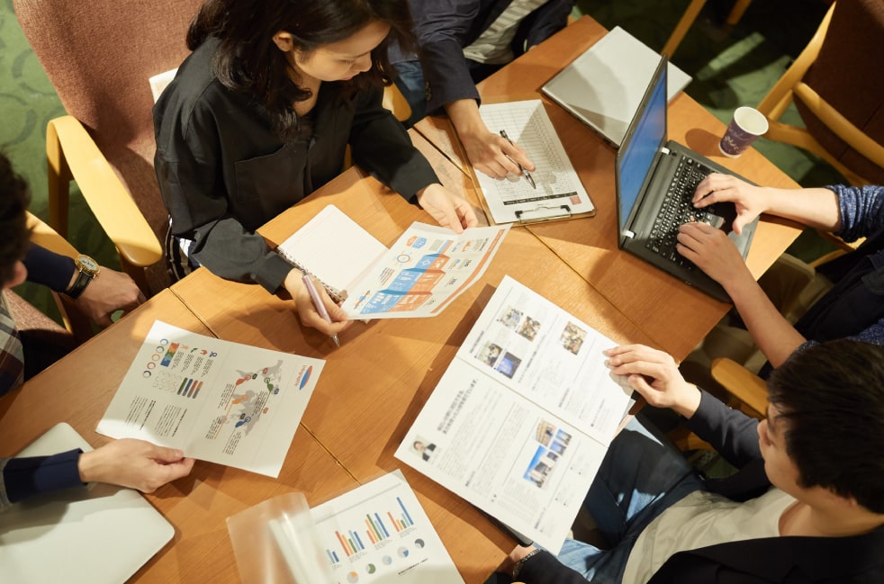 ワークショップ中のテーブル